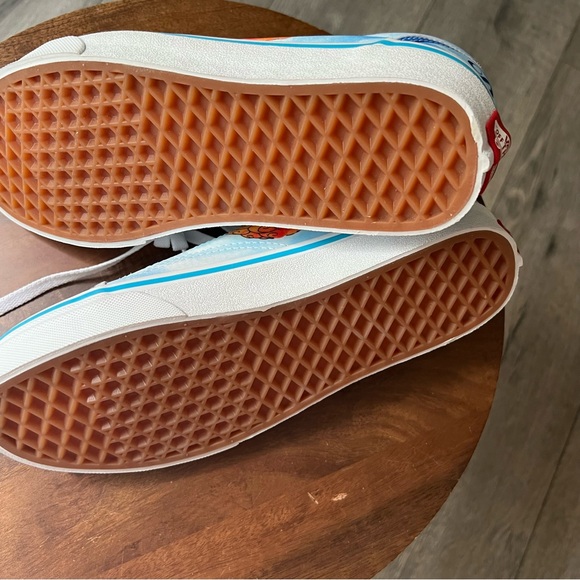 Vans One Piece x Old Skool 'Devil Fruit' - Picture 8 of 9